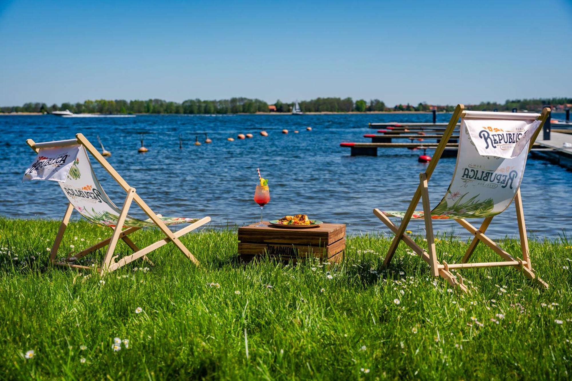 Stare Sady Chillout Rooms "Pod Jabloniami" Миколайки Экстерьер фото